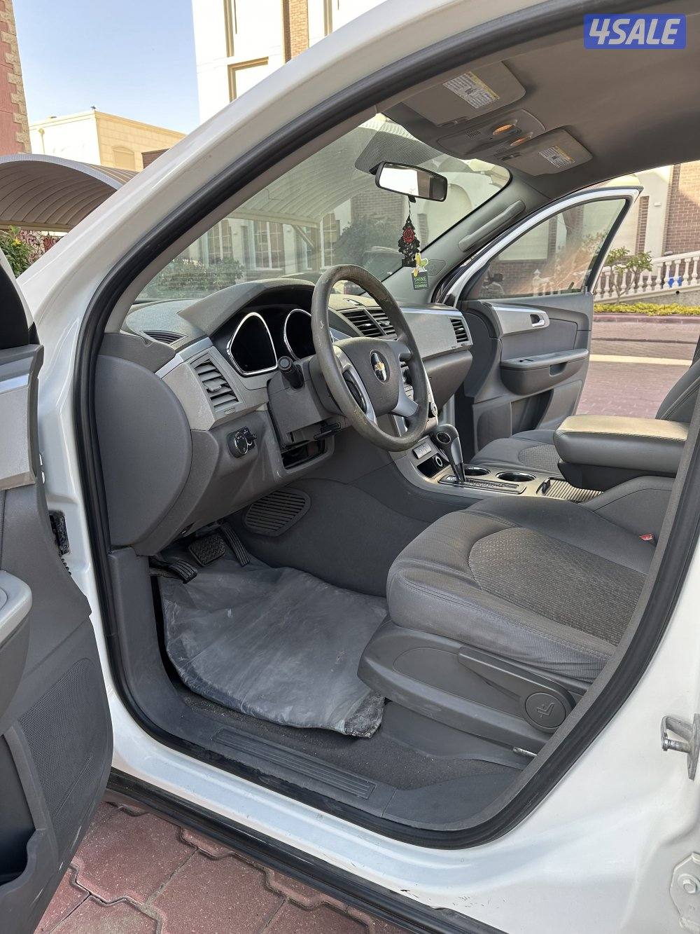 شفر ترافيرس . 2011 LS عداد 338 ألف كم -6