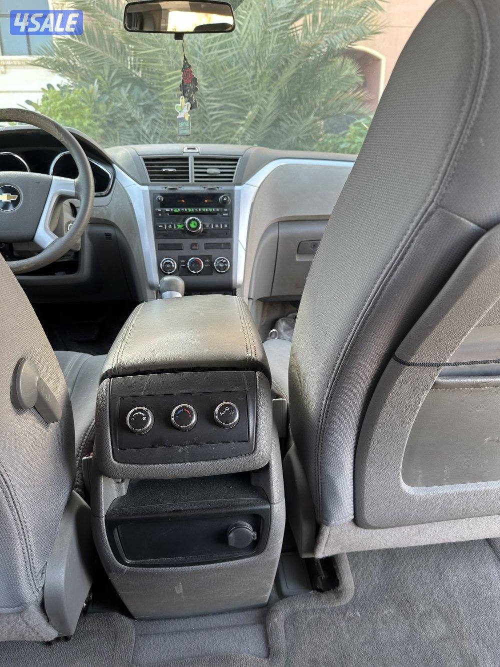 شفر ترافيرس . 2011 LS عداد 338 ألف كم -9