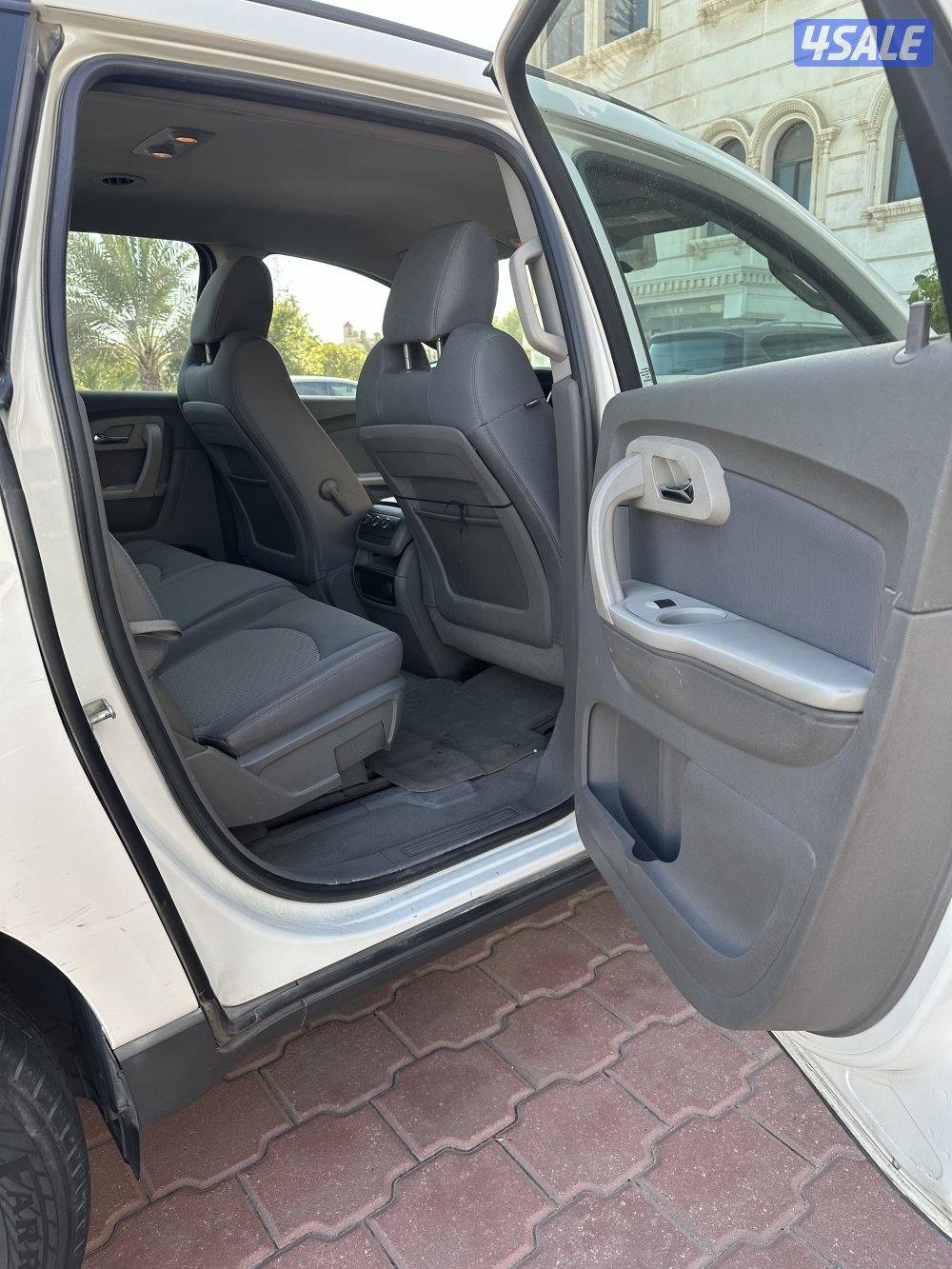 شفر ترافيرس . 2011 LS عداد 338 ألف كم -10