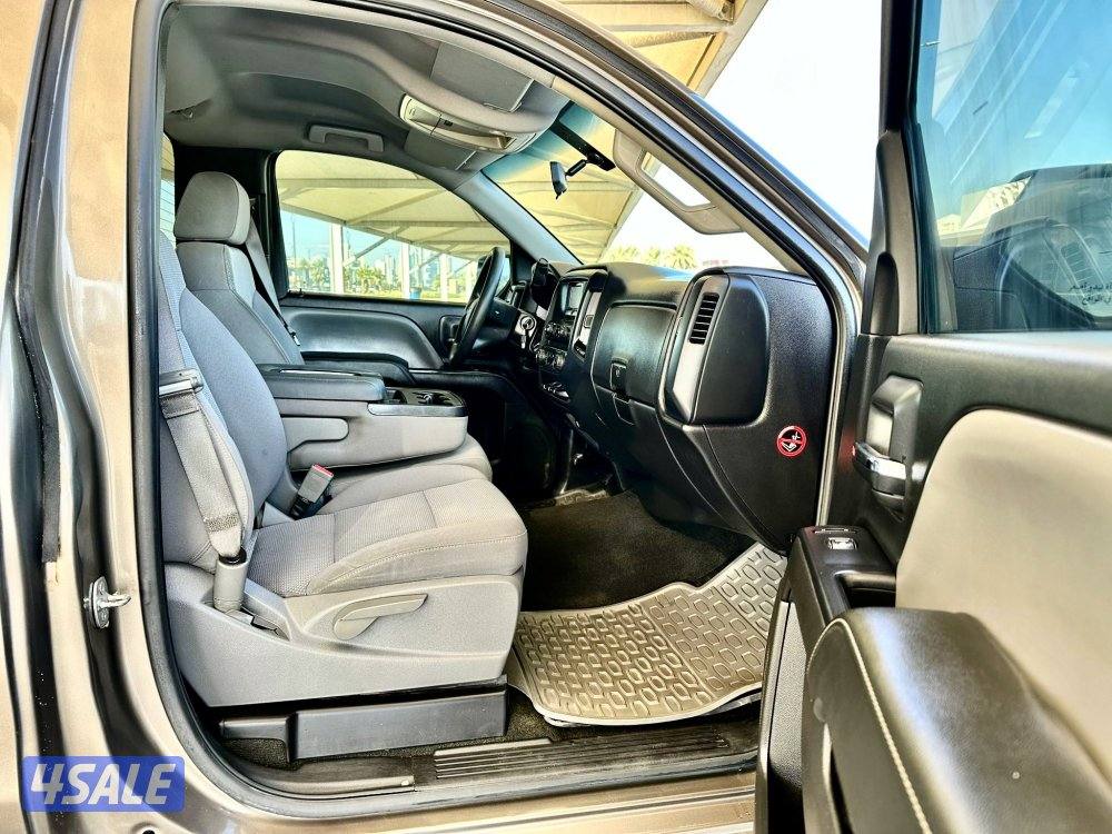 وانيت شيفروليه سلفرادو - الموديل:2015 - العداد:1868