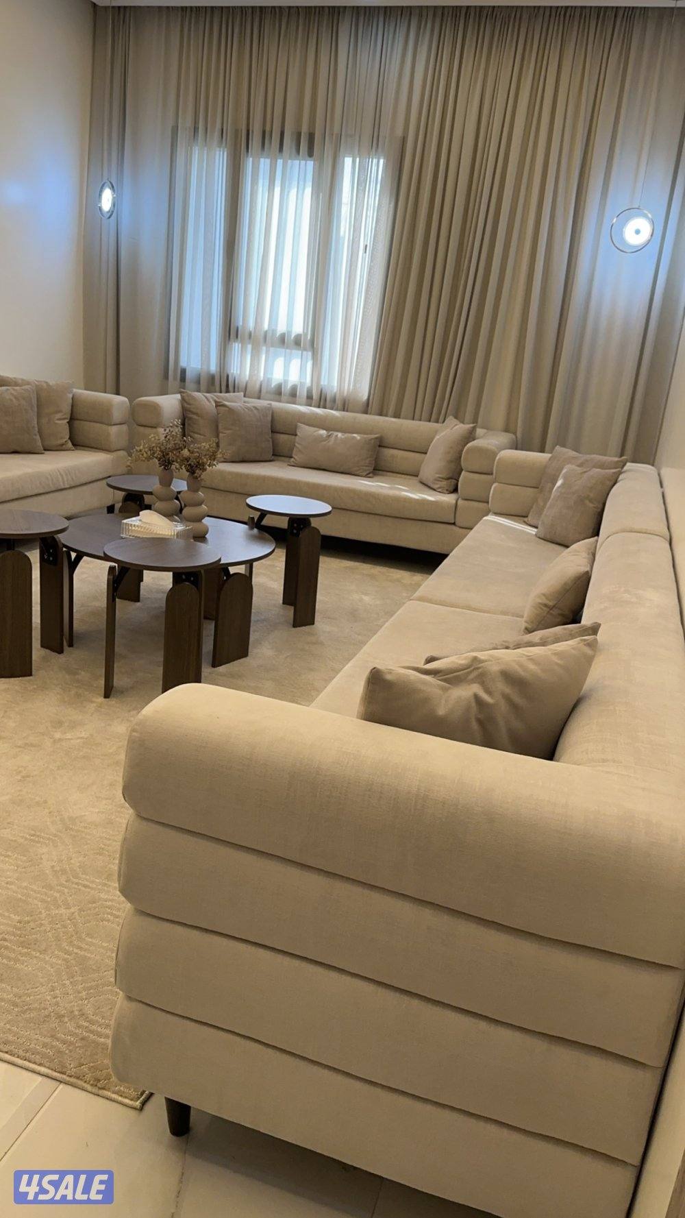 للبيع صاله2