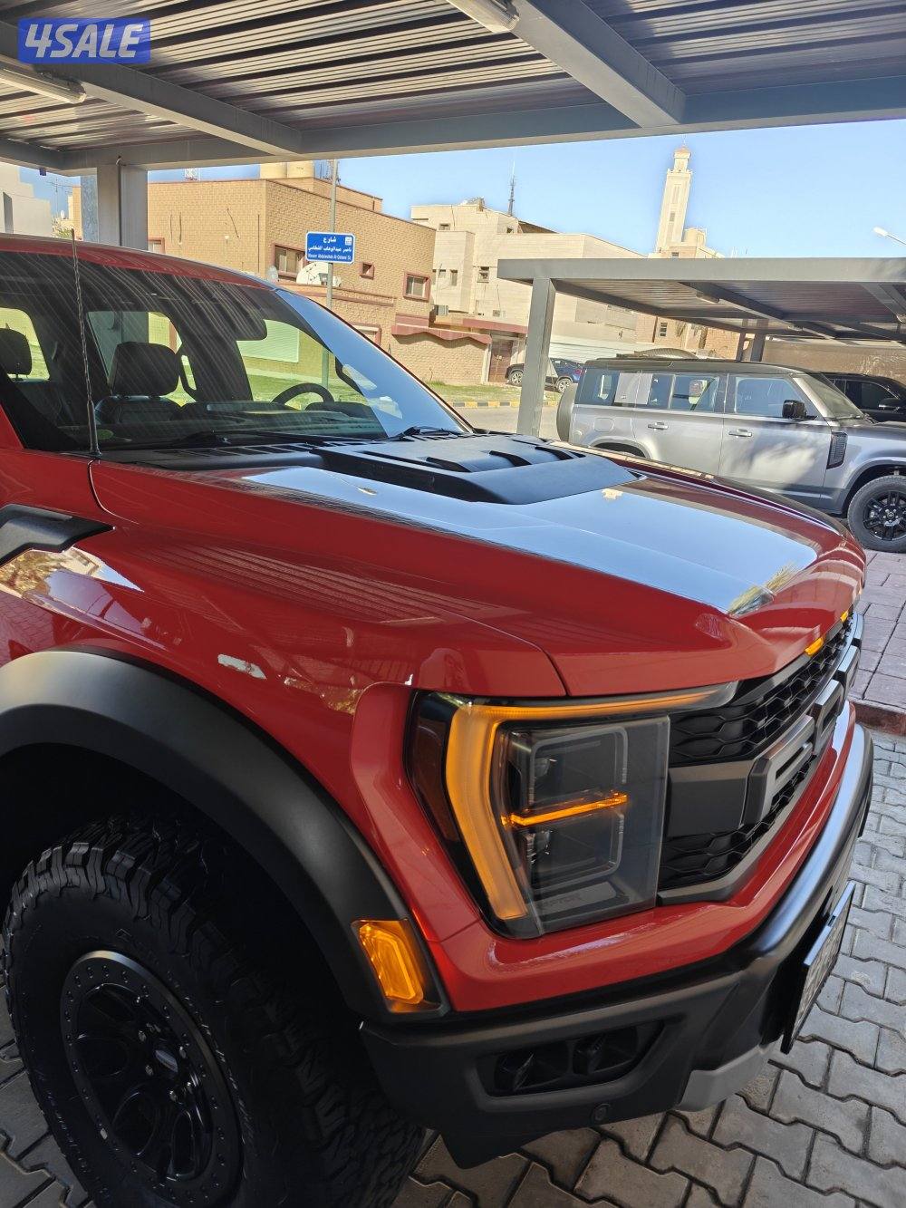 Ford Raptor 2022 mileage 16,000 KM3