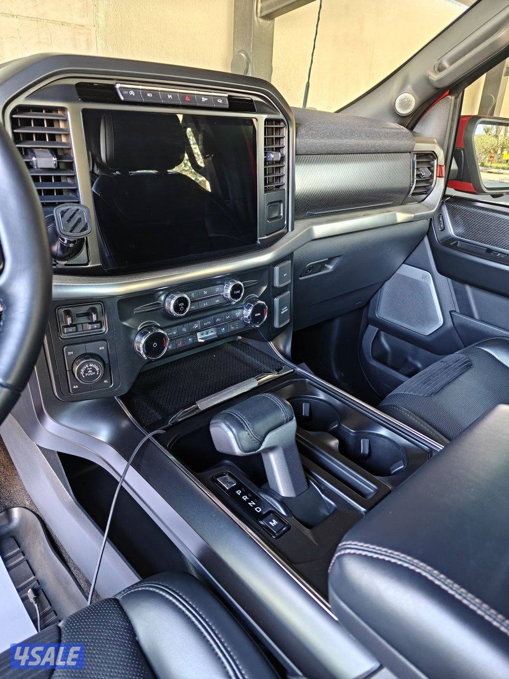 Ford Raptor 2022 mileage 16,000 KM9