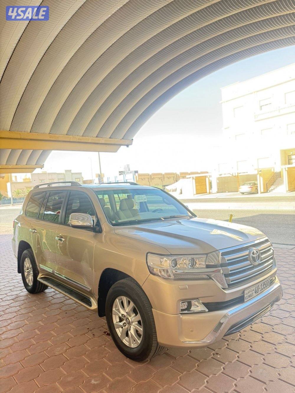 للبيع لاندكروزر 20163