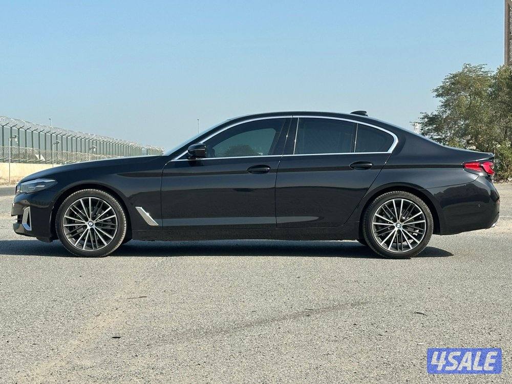 للبيع BMW520i/20231