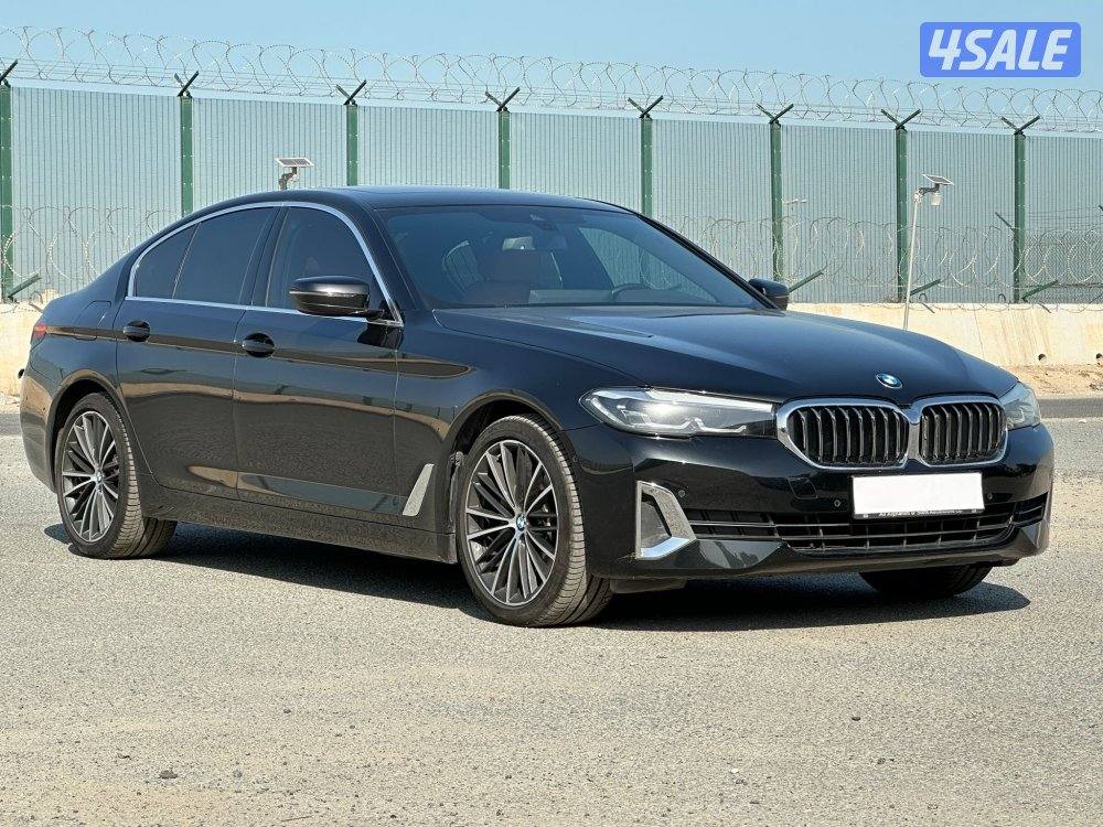 للبيع BMW520i/20233