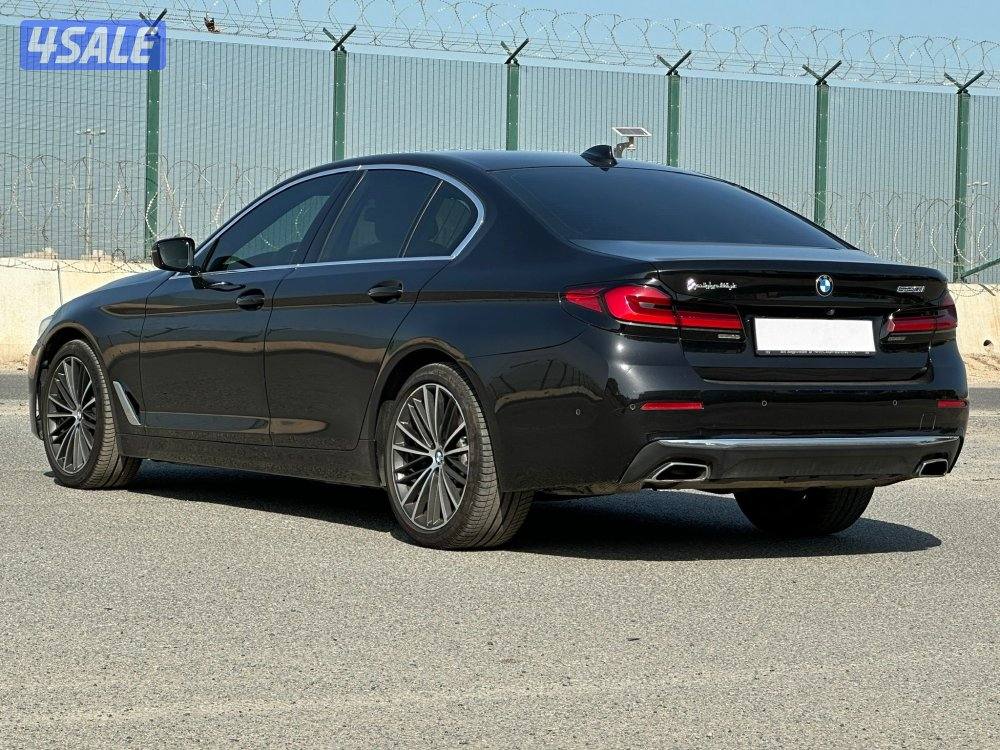 للبيع BMW520i/20236