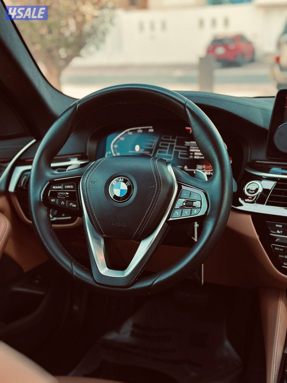 للبيع BMW520i/202313