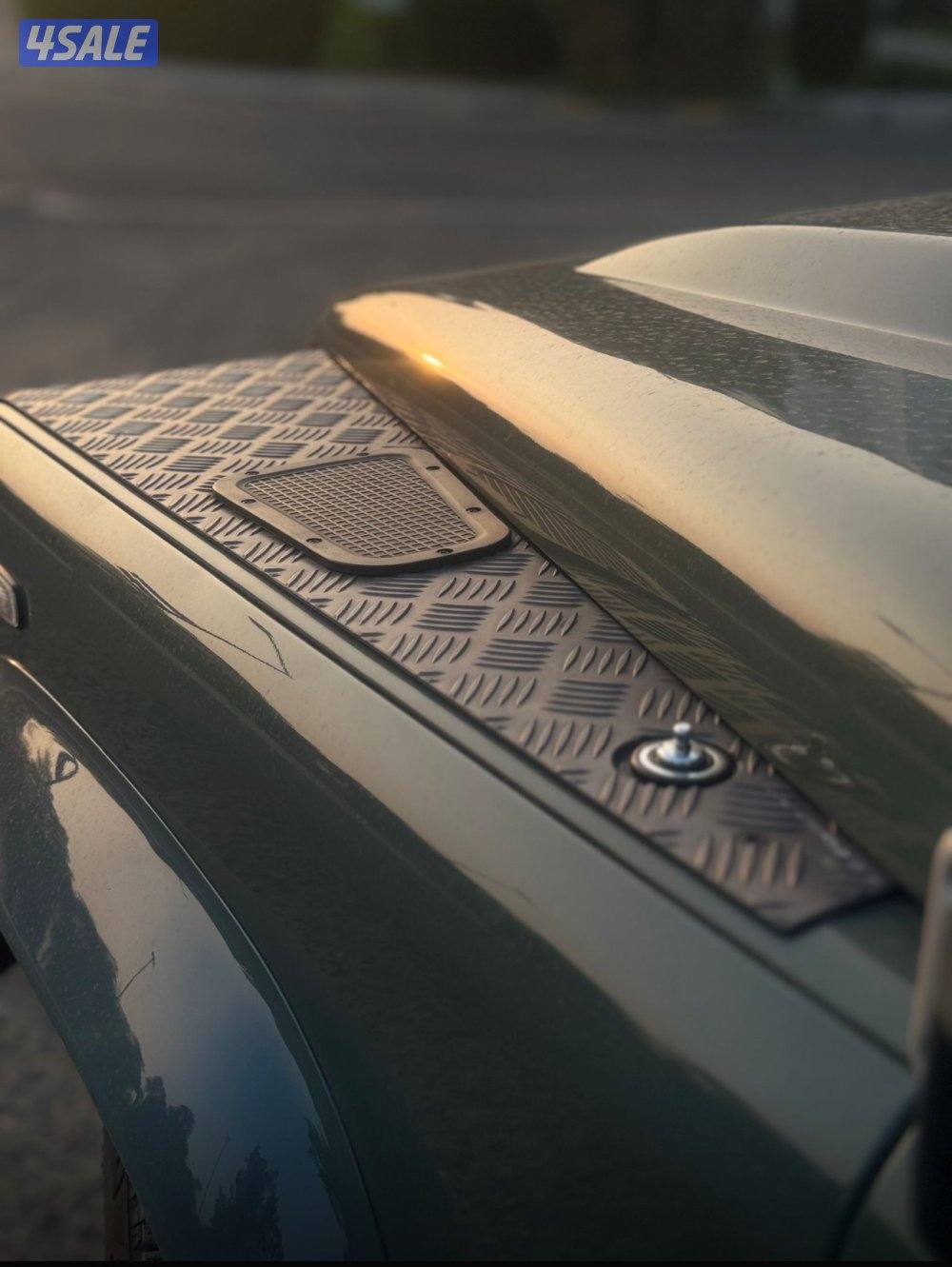 للبيع ديفندر ١١٠  موديل ٢٠١٠6