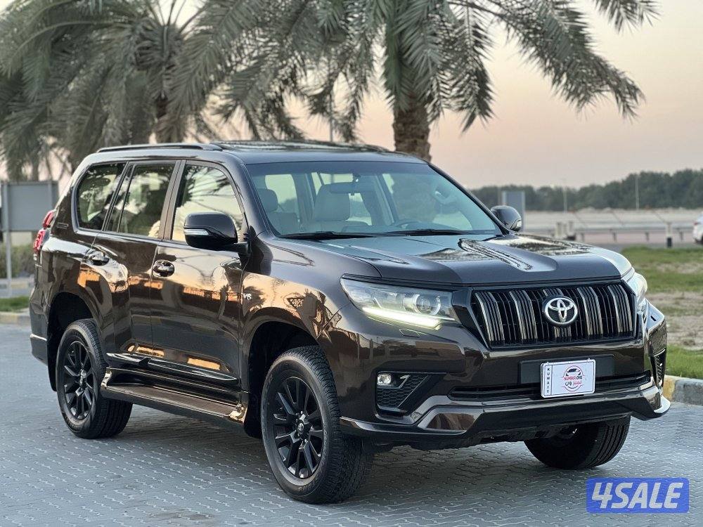 للبيع برادو VX 6 موديل 2021 بلاك اديشن2