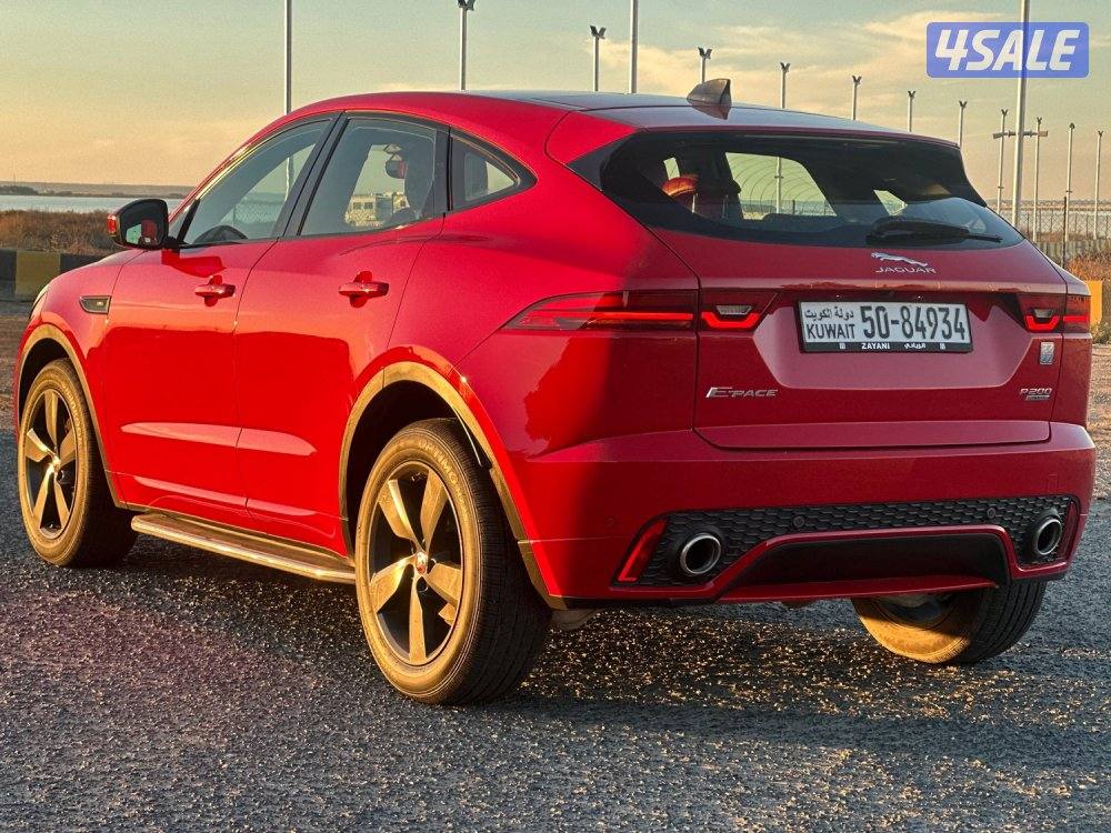 للبيع جاكوار E-PACE ديناميك R ماشي ٨٠ الف كيلو3