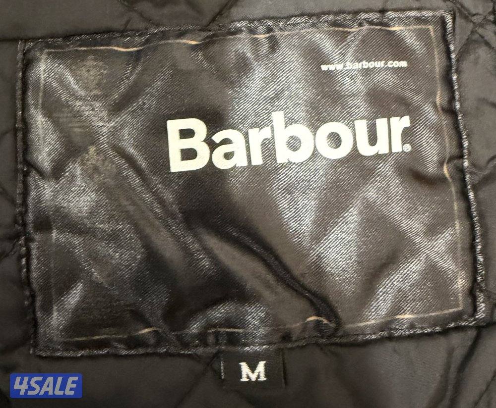 للبيع 3 جاكيتات مستعملين اقل من 5 مرات ونظاف2