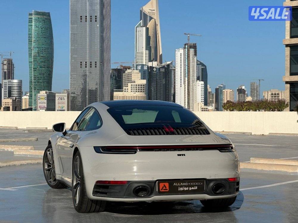 بورشه كريرا موديل2024 عداد9الاف وارد بهبهاني تحت الكفاله لغاية 2026/42