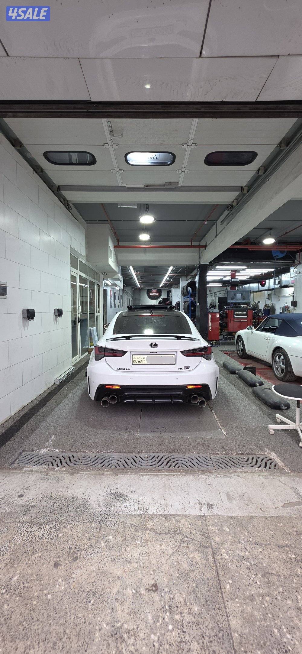 Lexus RC-F V8 5.0L 1 of 1 White Color4