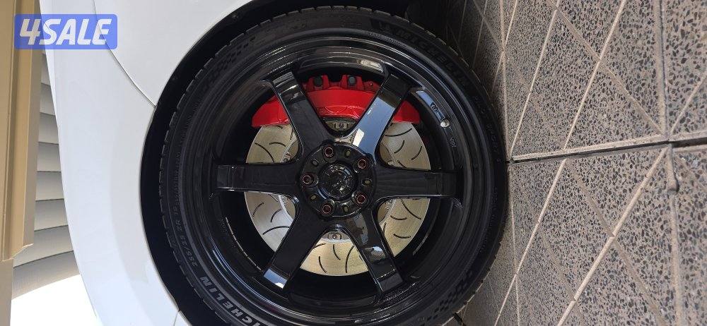 Lexus RC-F V8 5.0L 1 of 1 White Color7