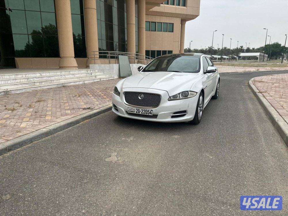 للبيع جاكوار XJ بانوراما موديل ٢٠١٢2
