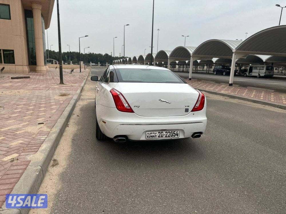للبيع جاكوار XJ بانوراما موديل ٢٠١٢3