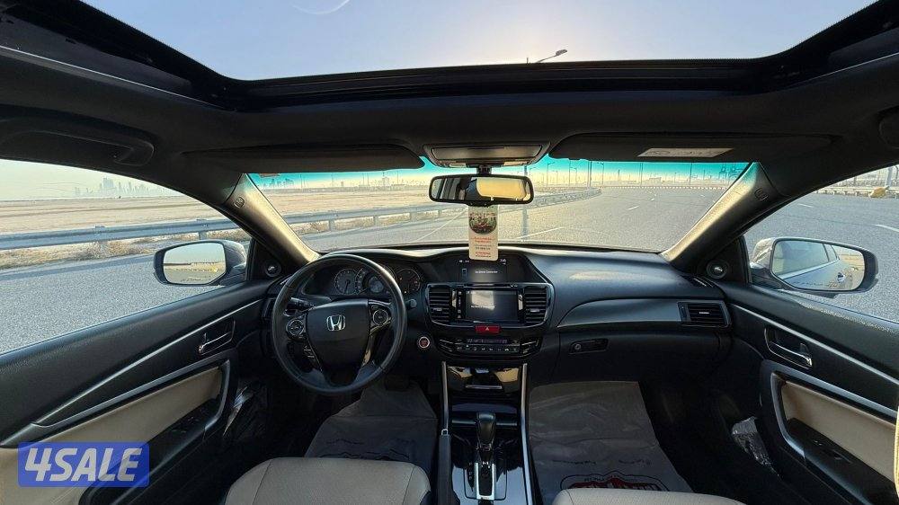 هوندا اكورد كوبيه 20173