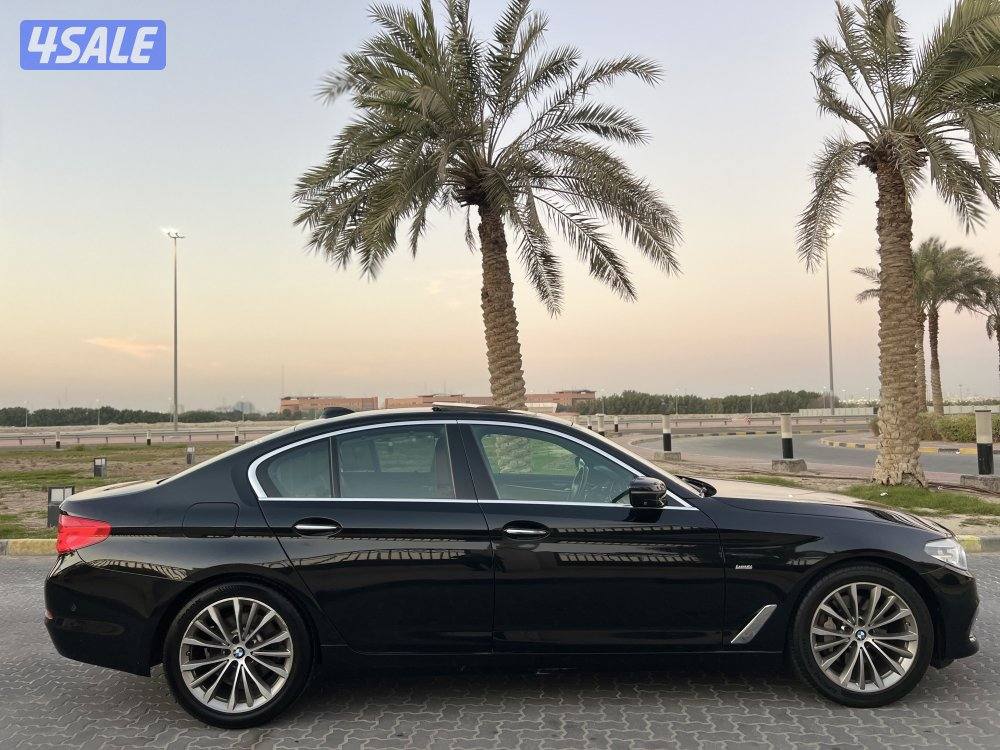 للبيع بى ام دبليو 530i صبغ الوكالة 20183