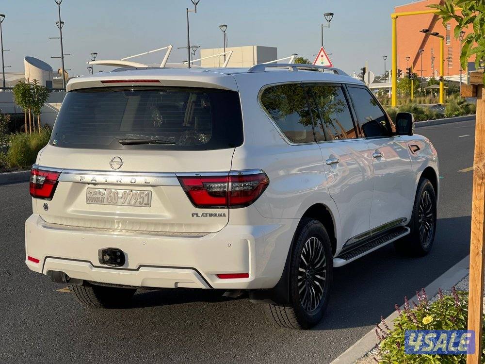 باترول بلاتينيوم الدرجة الاولى موديل 2022 ماشي 67 الف صبغ الوكالة4