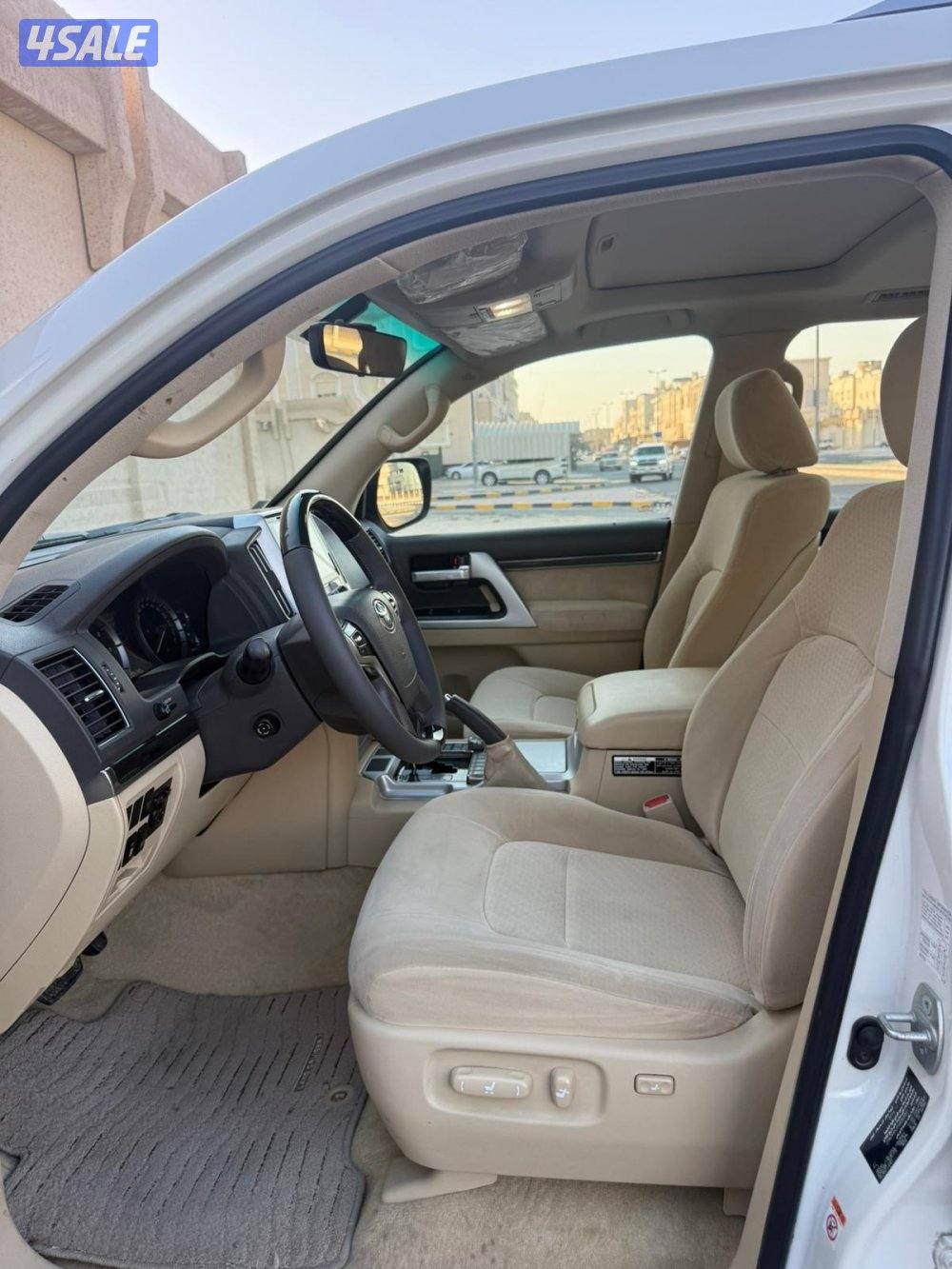 لاند كروزر 2017 VXR صبغ الوكاله7