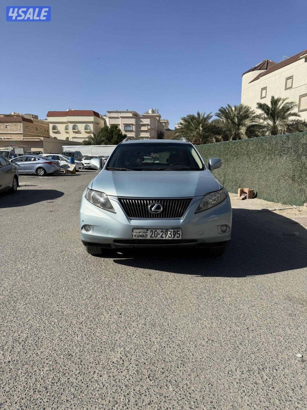 للبيع لكزسRX 2012 ماشي ١٤٢ الف0