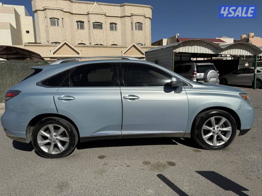 للبيع لكزسRX 2012 ماشي ١٤٢ الف2