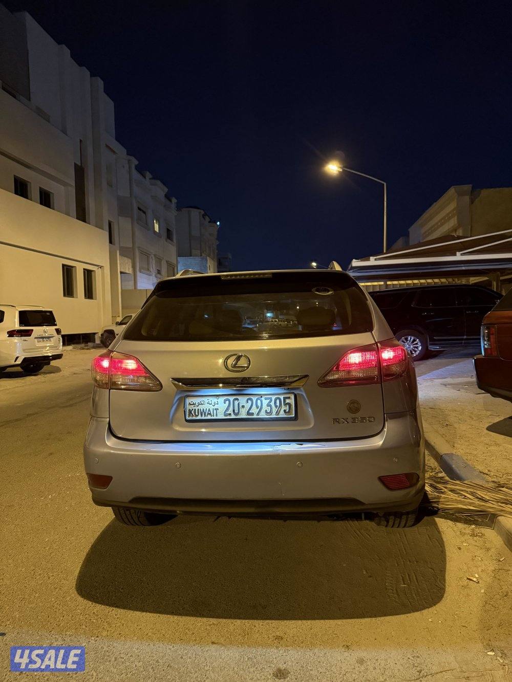 للبيع لكزسRX 2012 ماشي ١٤٢ الف13