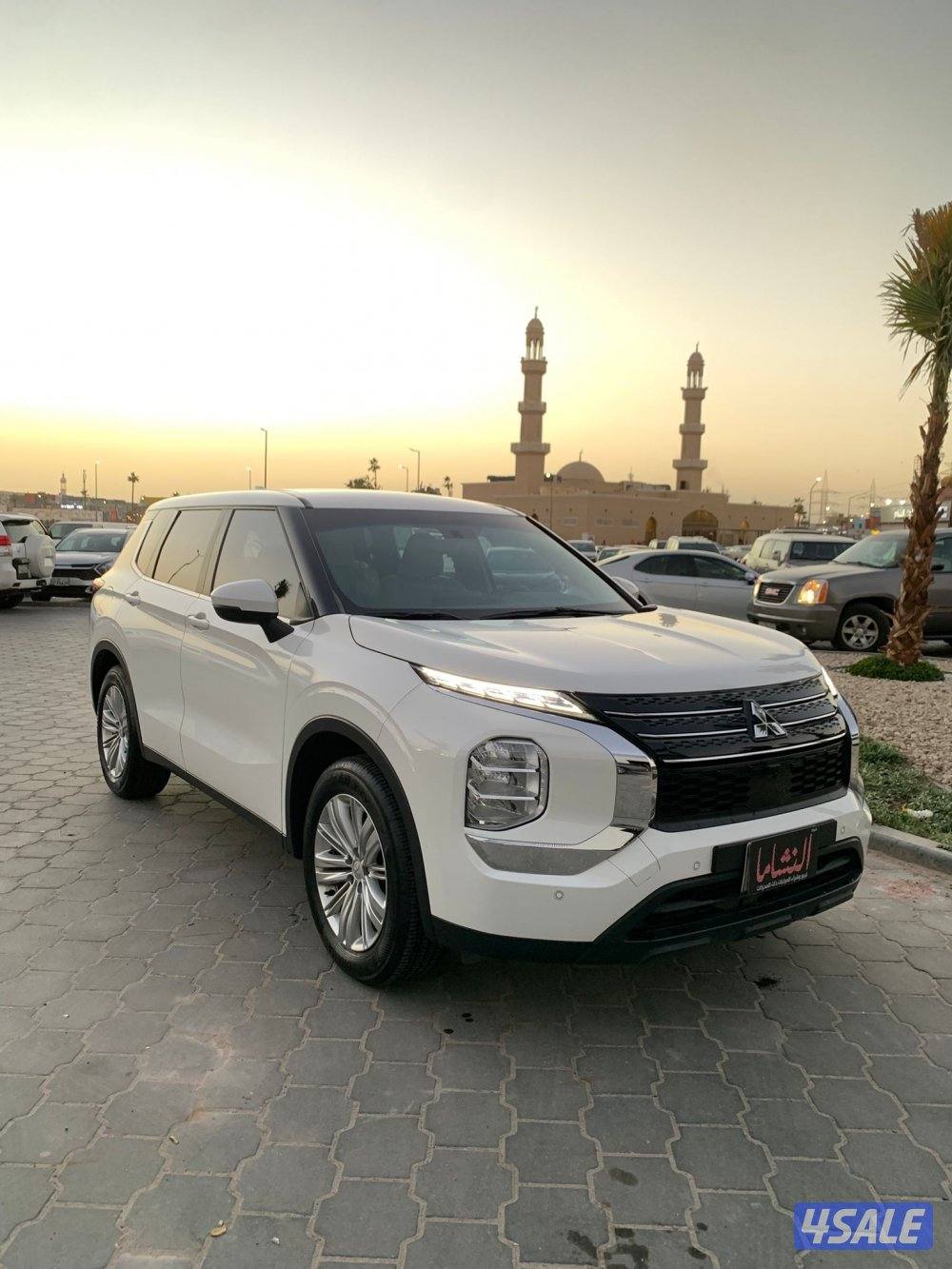 النشاما لبيع وشراء السيارات اوتلاندر0