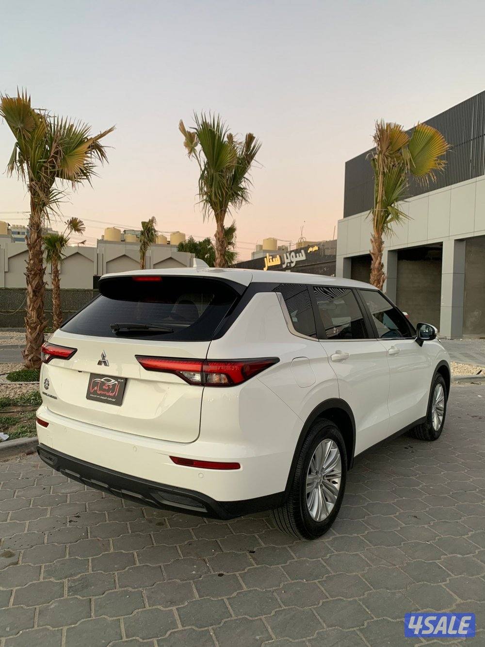 النشاما لبيع وشراء السيارات اوتلاندر1