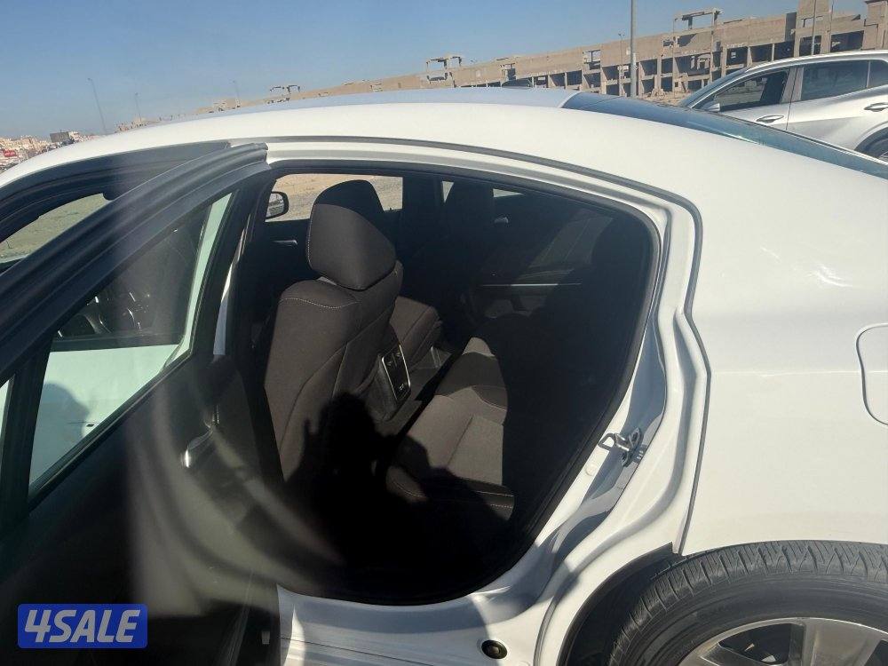 للبيع شارجر 20205