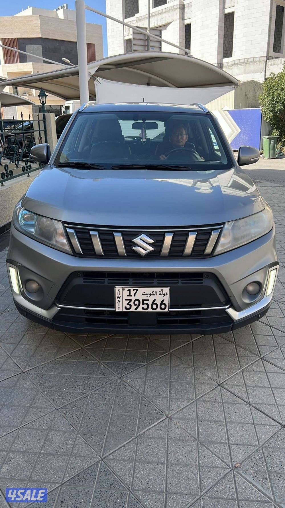 للبيع سوزوكي فيتارا GLX بحاله ممتازه موديل 2020  بيعه سريعه4