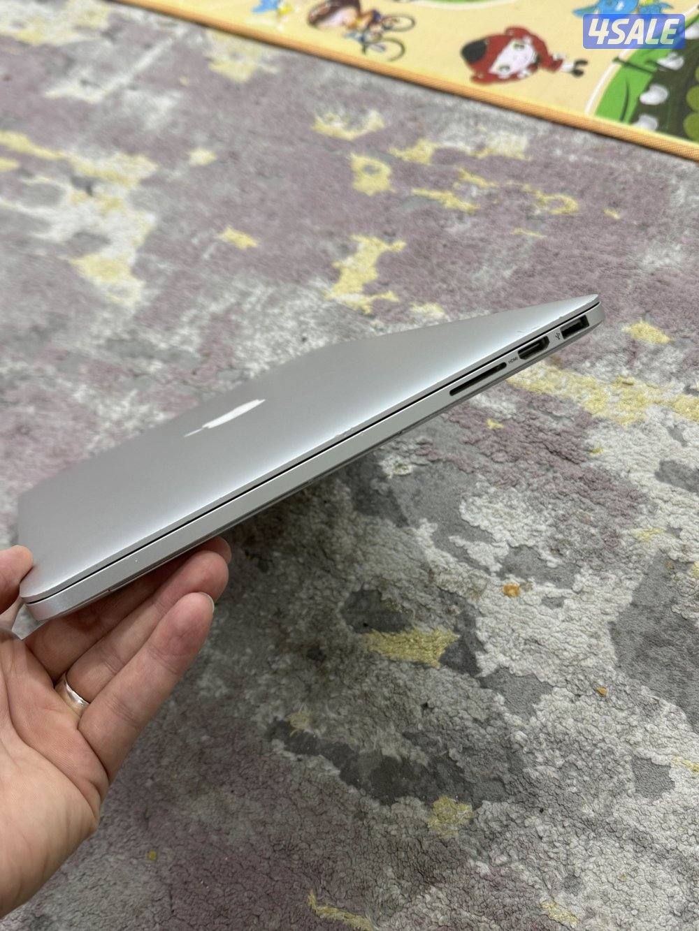 ماك بوك برو ١٥.٤ انش core i7 16gb ram 128gb ssd Retina display6