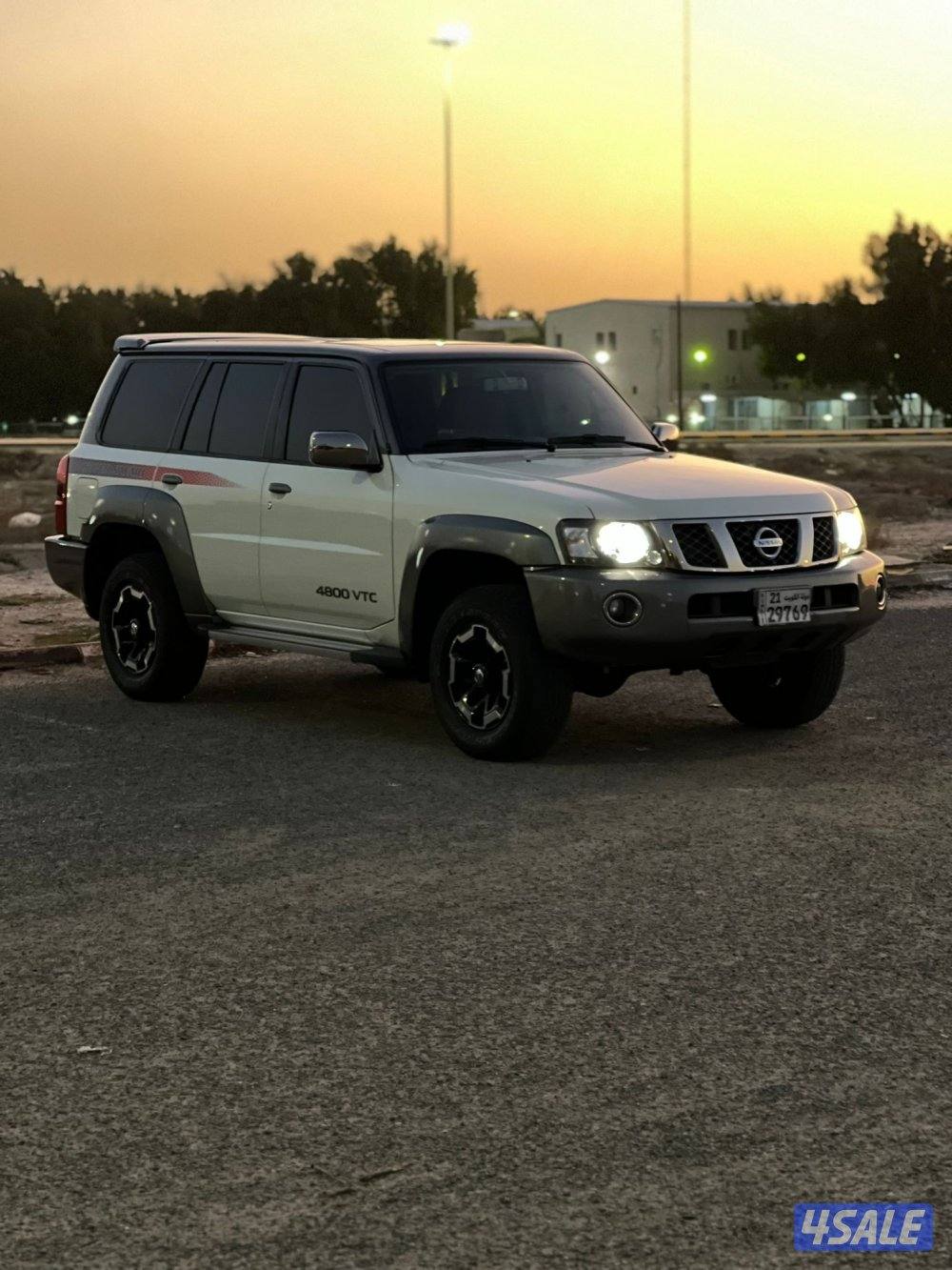 للبيع سوبر سفاري 2021 ماشي 115الف فقط1