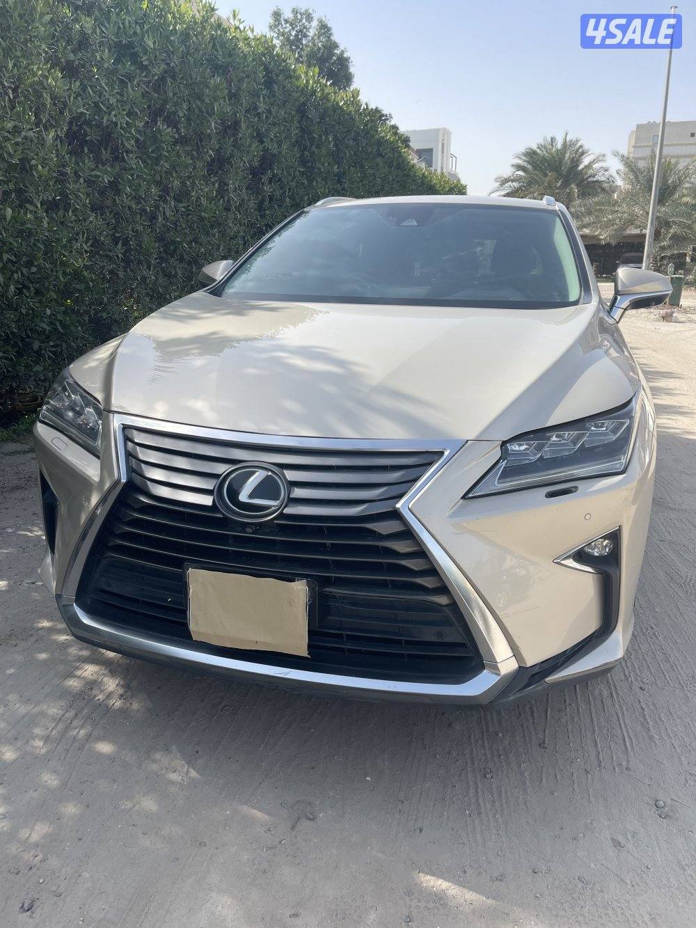 للبيع لكزس RX350 كامل المواصفات موديل 2019 ذهبي1