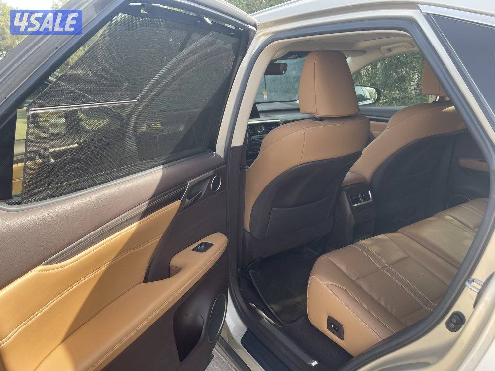 للبيع لكزس RX350 كامل المواصفات موديل 2019 ذهبي7