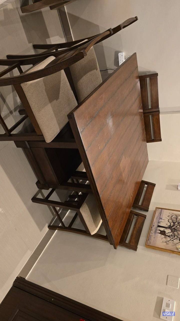 طاولة طعام عالية2