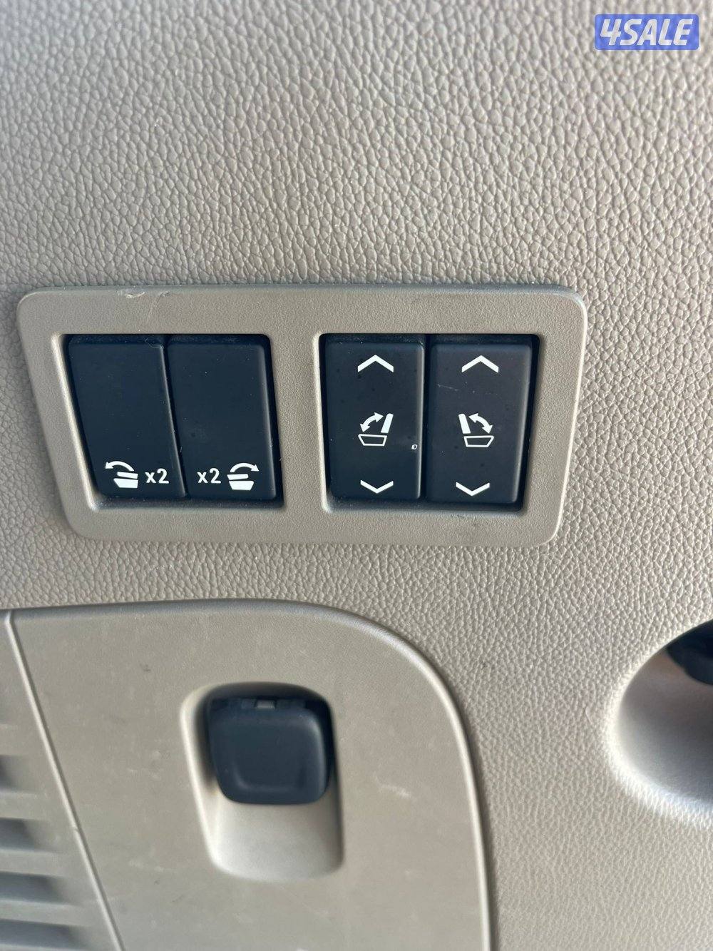 يوكن SLT - موديل / 2015 - وارد بهبهاني - كامل المواصفات ماعدا الفتحه12