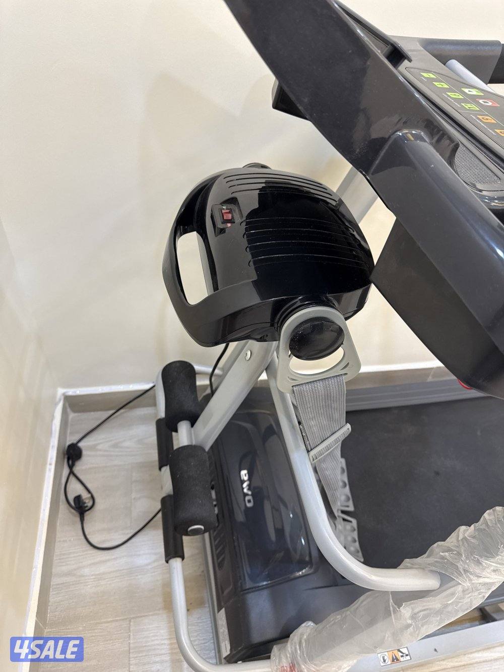 جهاز مشي ماركة OMA نظيف قليل الاستخدام (التواصل عن طريق الواتساب فقط)2