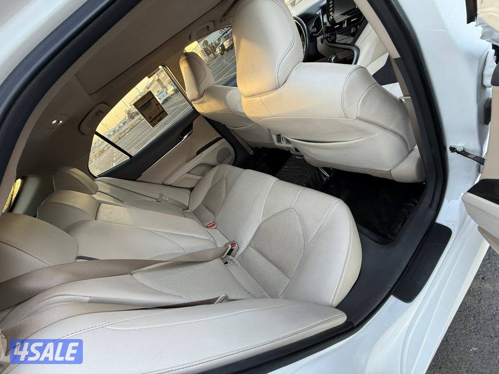 تيوتا كامري ليمتد 2022 كامله بانوراما 6 سلندر0