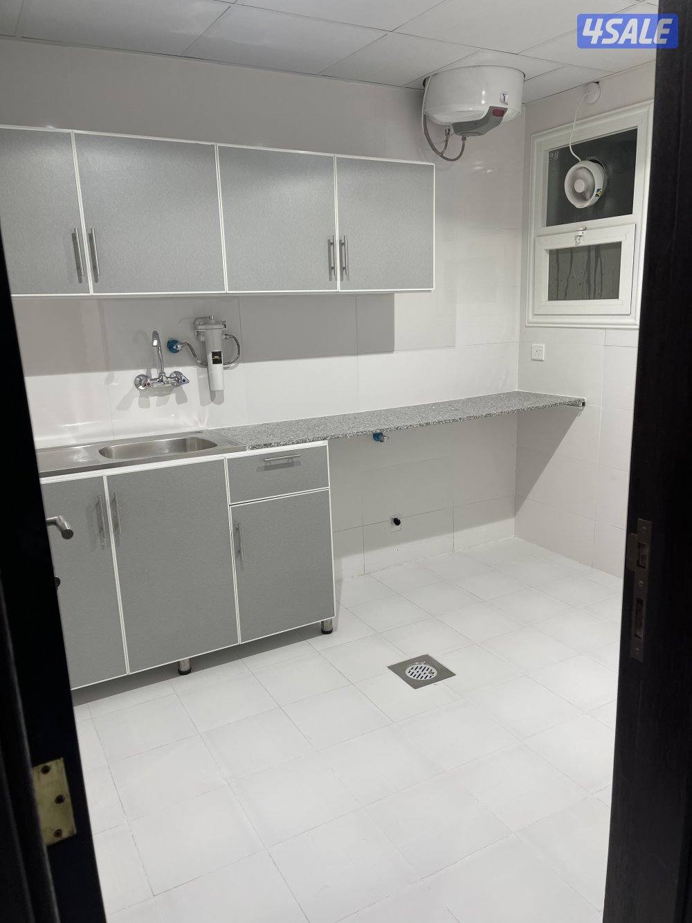 شقة للايجار حولي عوايل5