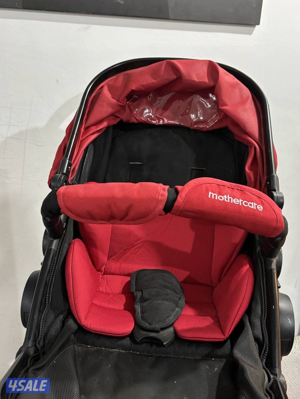 عربة اطفال و مقعد سيارة للاطفال و للرضع0