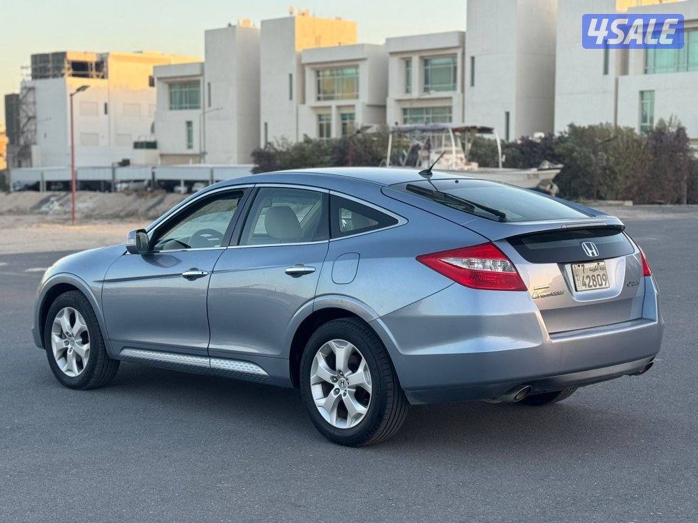 للبيع هوندا بحاله ممتازه سيرفس وكاله6