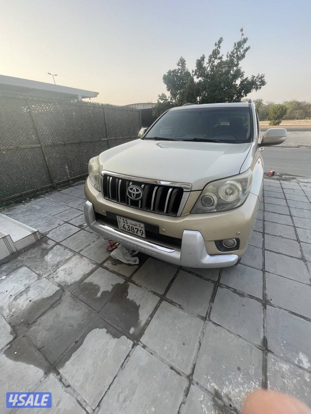 برادو 2013 vx اللون ذهبي1