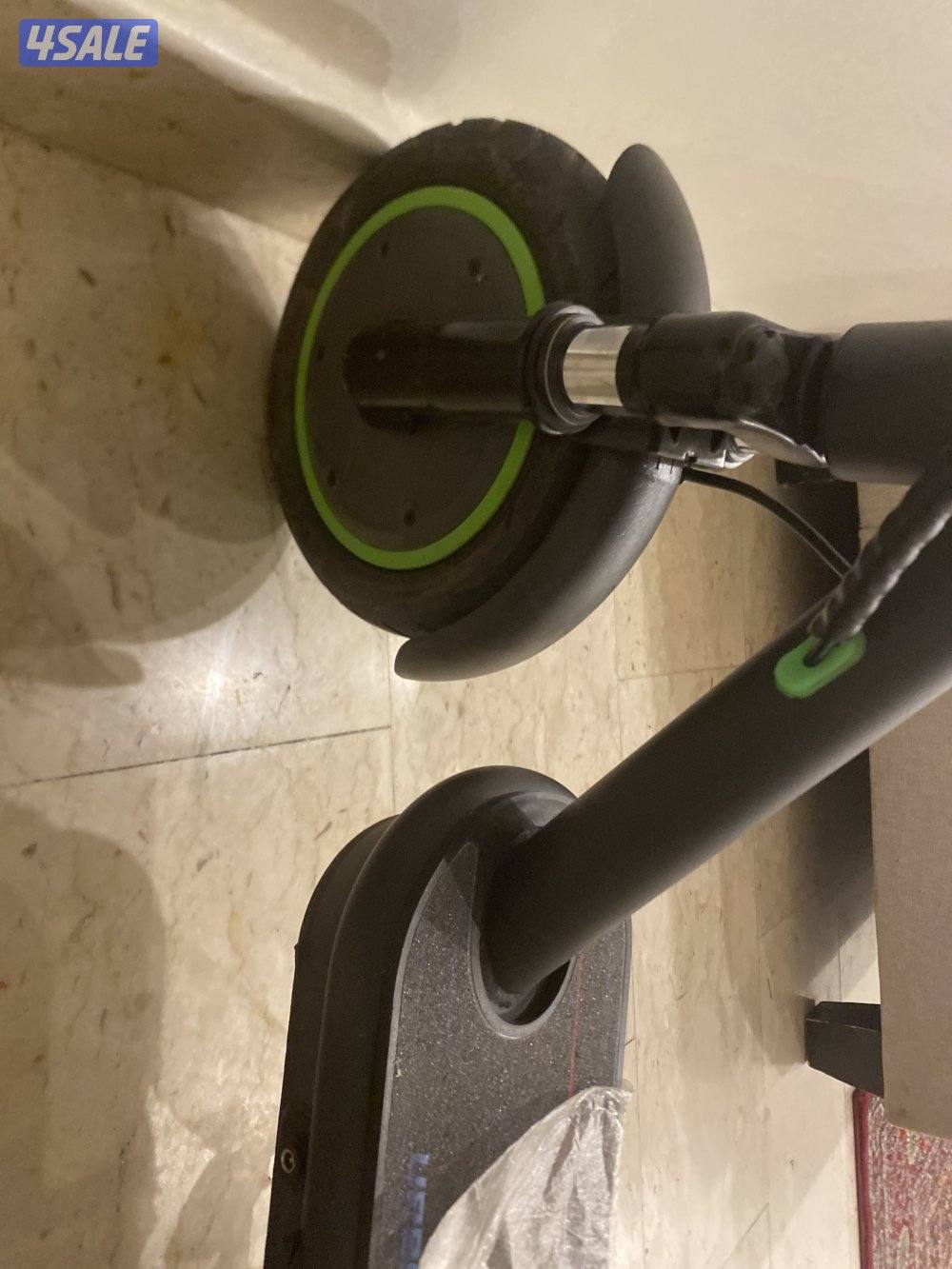 سكوتر نظيف جديد بقراطيسه مو مستعمل سرعته 40 يمشيك لمدة ساعه كامله16