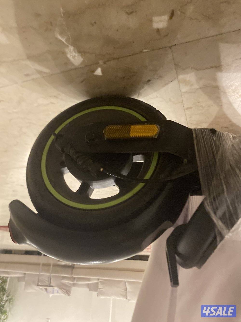 سكوتر نظيف جديد بقراطيسه مو مستعمل سرعته 40 يمشيك لمدة ساعه كامله17