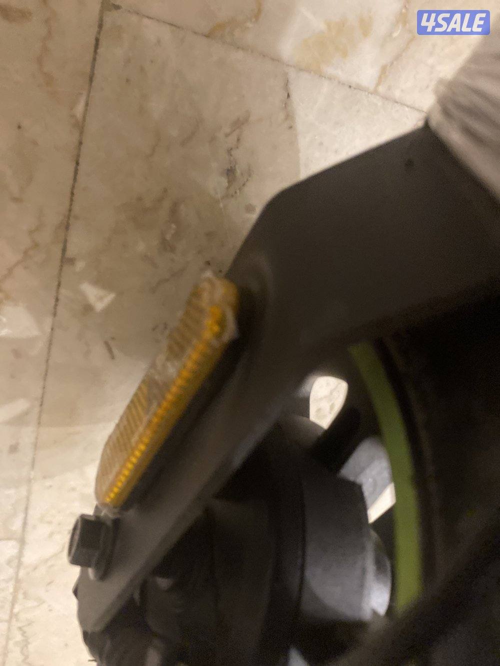 سكوتر نظيف جديد بقراطيسه مو مستعمل سرعته 40 يمشيك لمدة ساعه كامله18