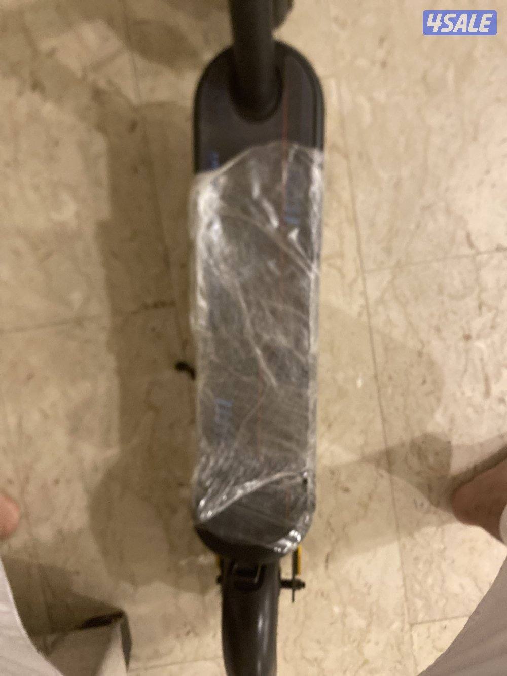 سكوتر نظيف جديد بقراطيسه مو مستعمل سرعته 40 يمشيك لمدة ساعه كامله19