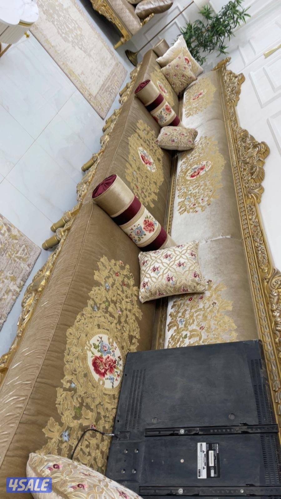 غنفات ملكيه فخمه بحاله جيده 100/1002