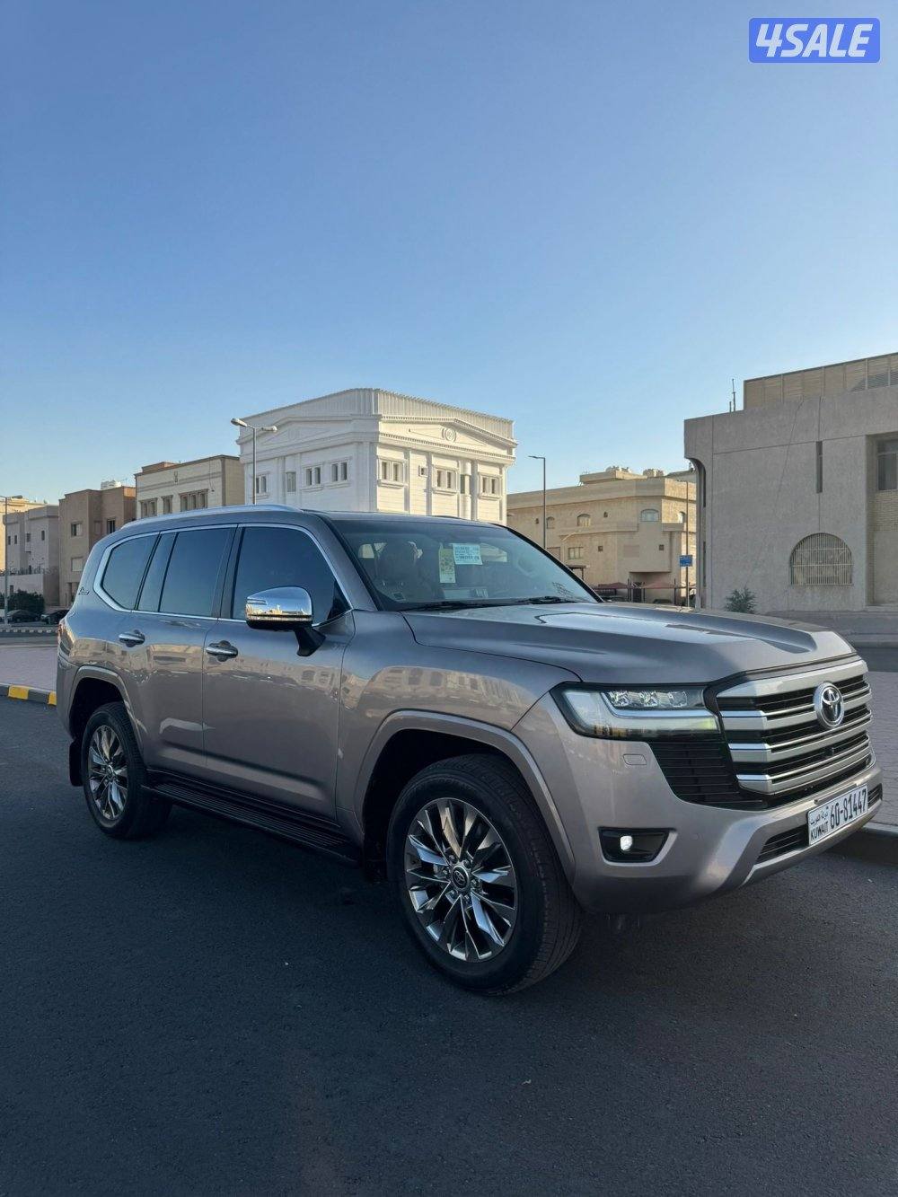 لاند كروزر VX عداد 80 الف صبغ الوكالة0